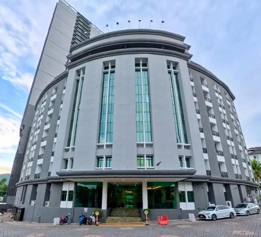 Stallions Suites Penang Jelutong Exteriör bild